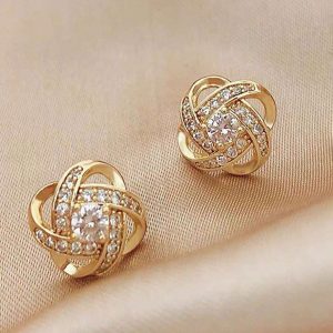 1pair High-end & Unique Design Clover Shaped Stud Earrings For Women